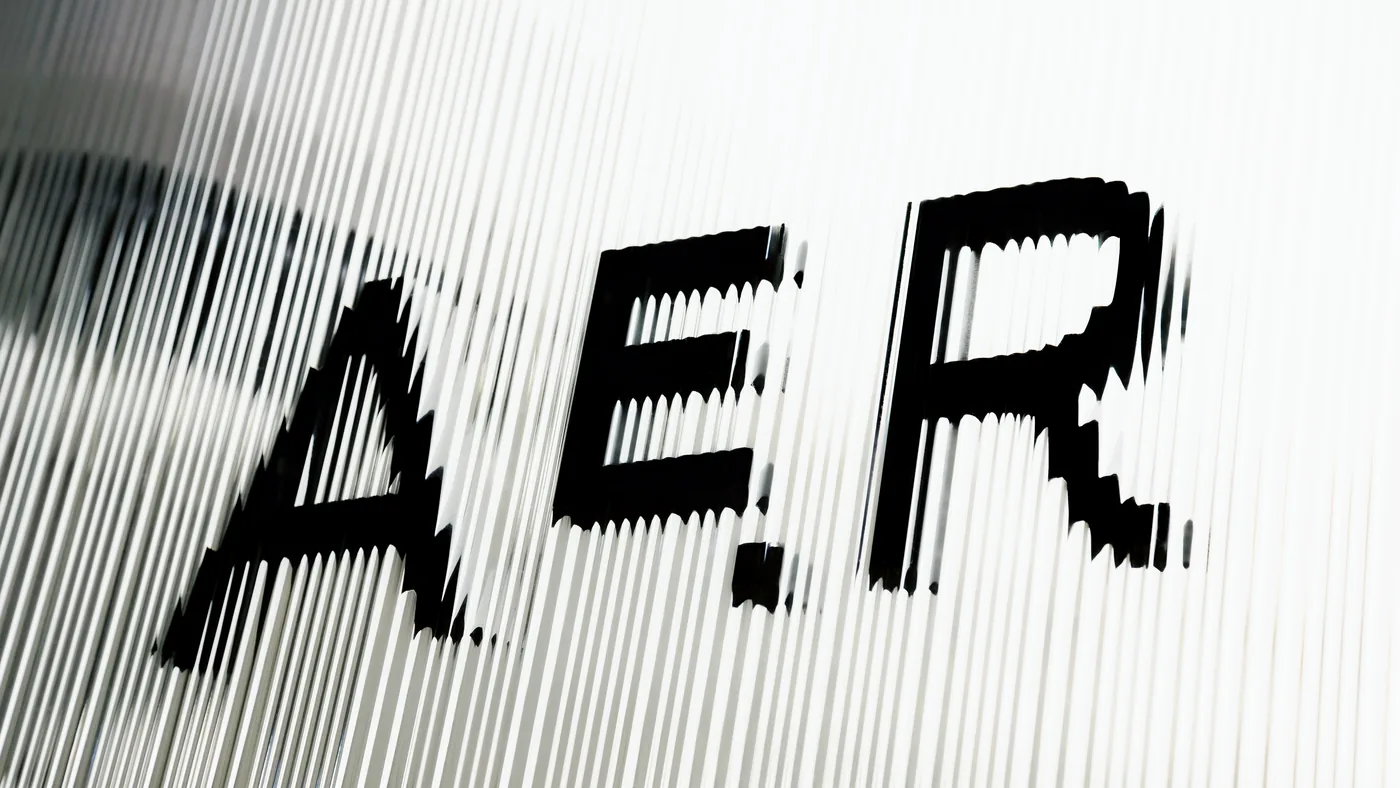 The AE.R mark seen through the clinic’s fluted glass