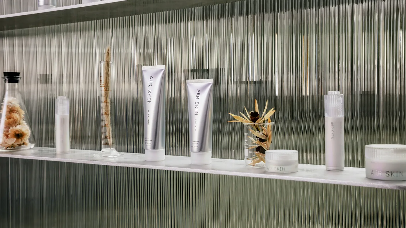 AE.R SKIN on the clinic’s shelves