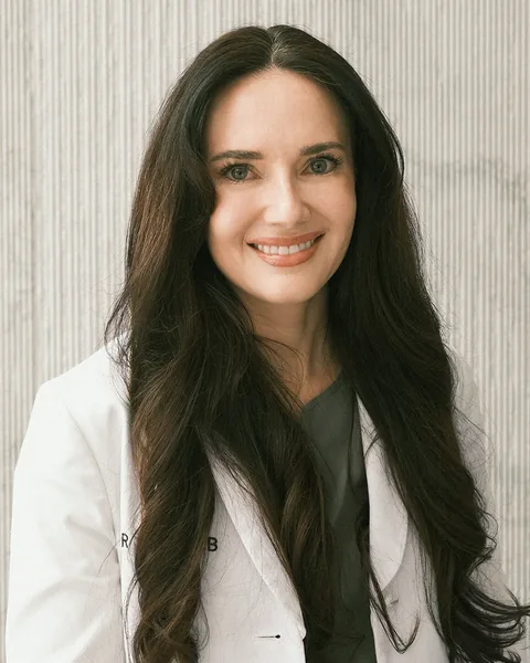 Dr. Megan, Naturopathic Doctor + Aesthetic Injector