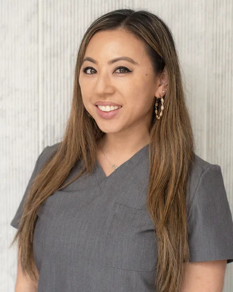Karen, Aesthetic Injector